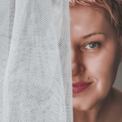 Short post 10: Ta malá holka uvnitř každý ženský